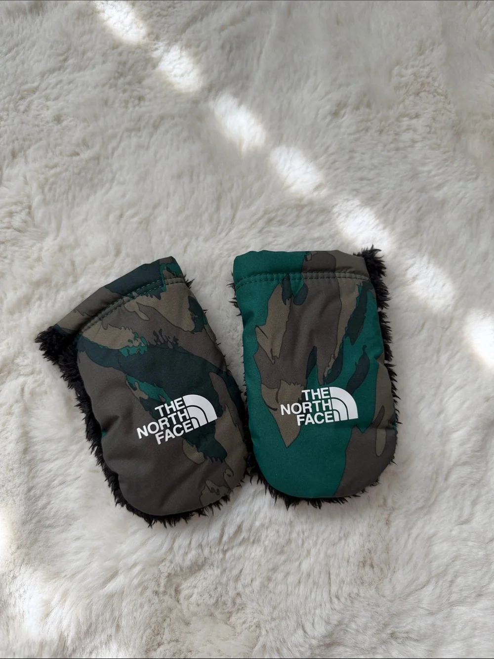The North Face Kids Camouflage Mittens in Green and Gray